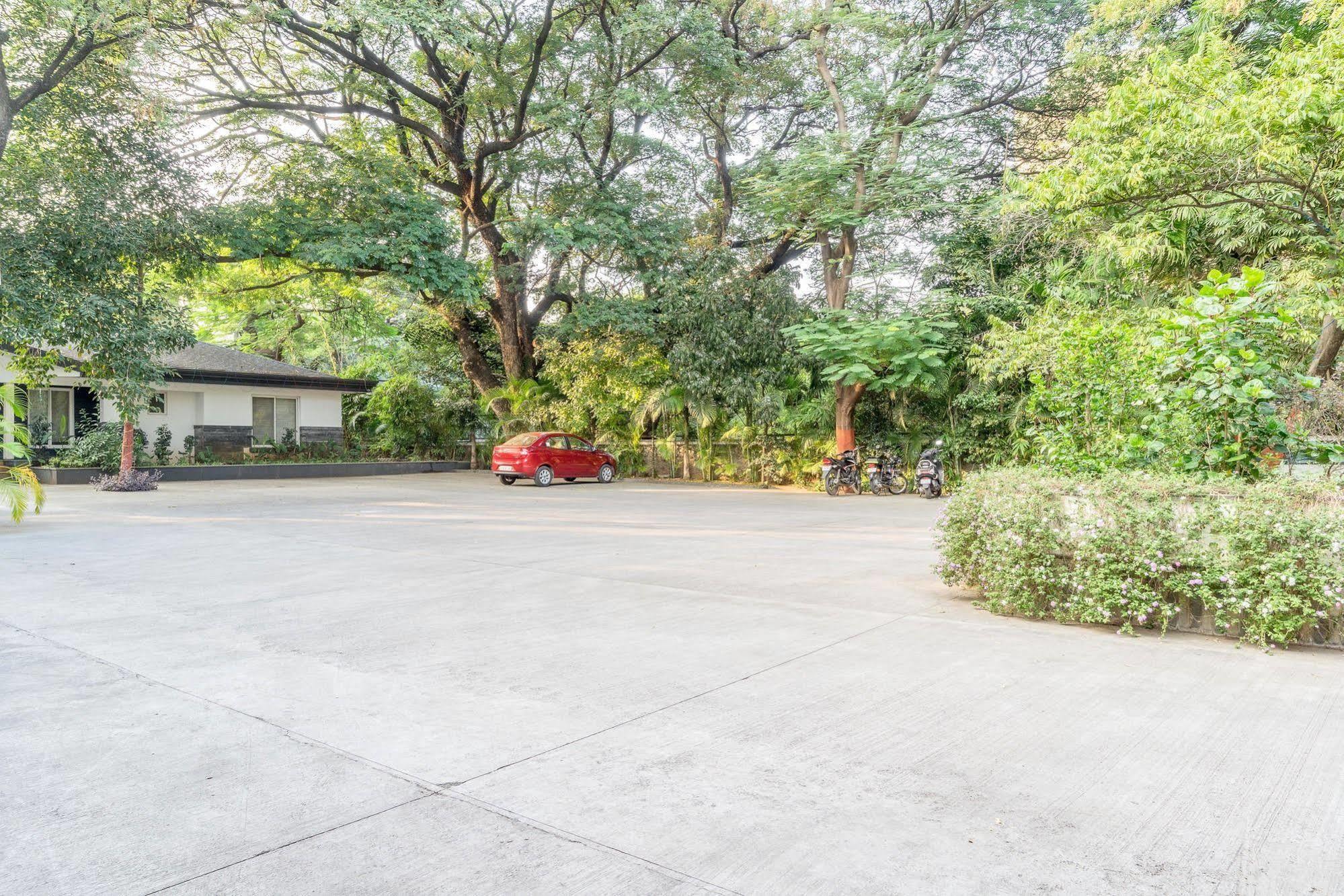 Mint Koregaon Park Next To Osho Ashram Pune Dış mekan fotoğraf