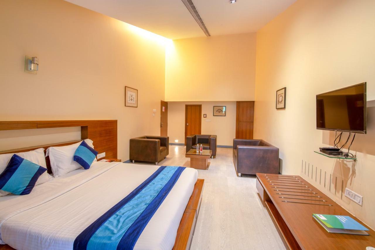Mint Koregaon Park Next To Osho Ashram Pune Dış mekan fotoğraf