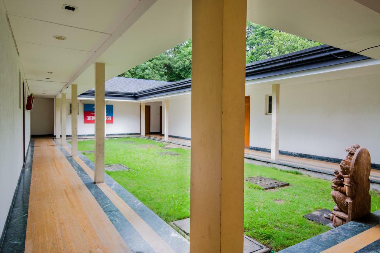 Mint Koregaon Park Next To Osho Ashram Pune Dış mekan fotoğraf
